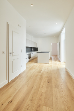 Wohn-Esszimmer - 4,5-Zimmerwohnung mit Einbauküche in Hannover Linden – Aufwendig saniert