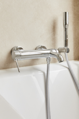 Badezimmer Detail - 4,5-Zimmerwohnung mit Einbauküche in Hannover Linden – Aufwendig saniert