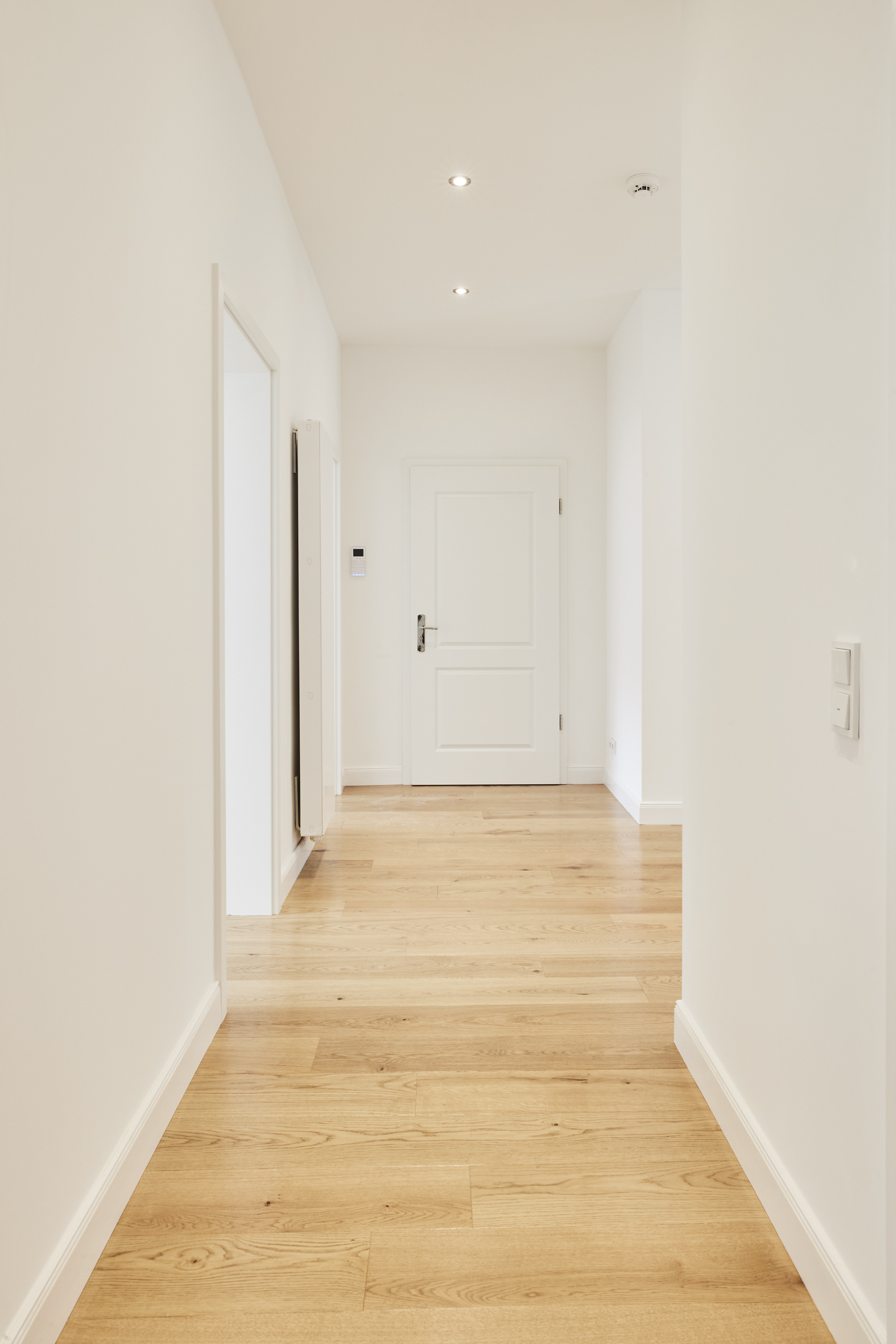 Flur_ - 4,5-Zimmerwohnung mit Einbauküche in Hannover Linden – Aufwendig saniert