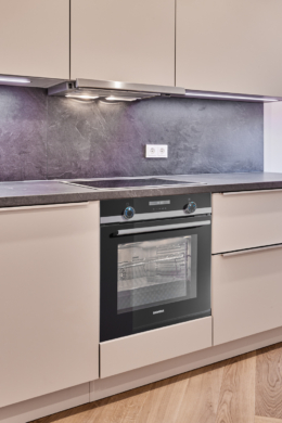 Küche-Details_ - *VERKAUFT*Hochwertige Dachgeschosswohnung mit Einbauküche und großem Tageslichtbad