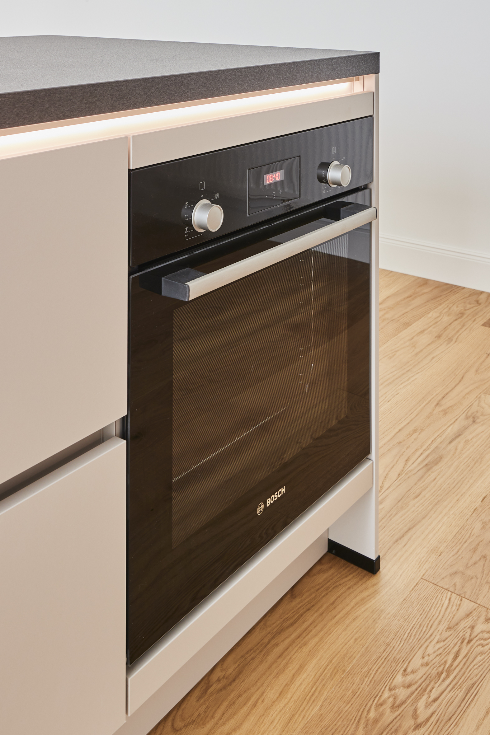 Detail Küche_1 - **RESERVIERT**-Remise mit höchster Ausstattung auf 2 Etagen und Terrasse