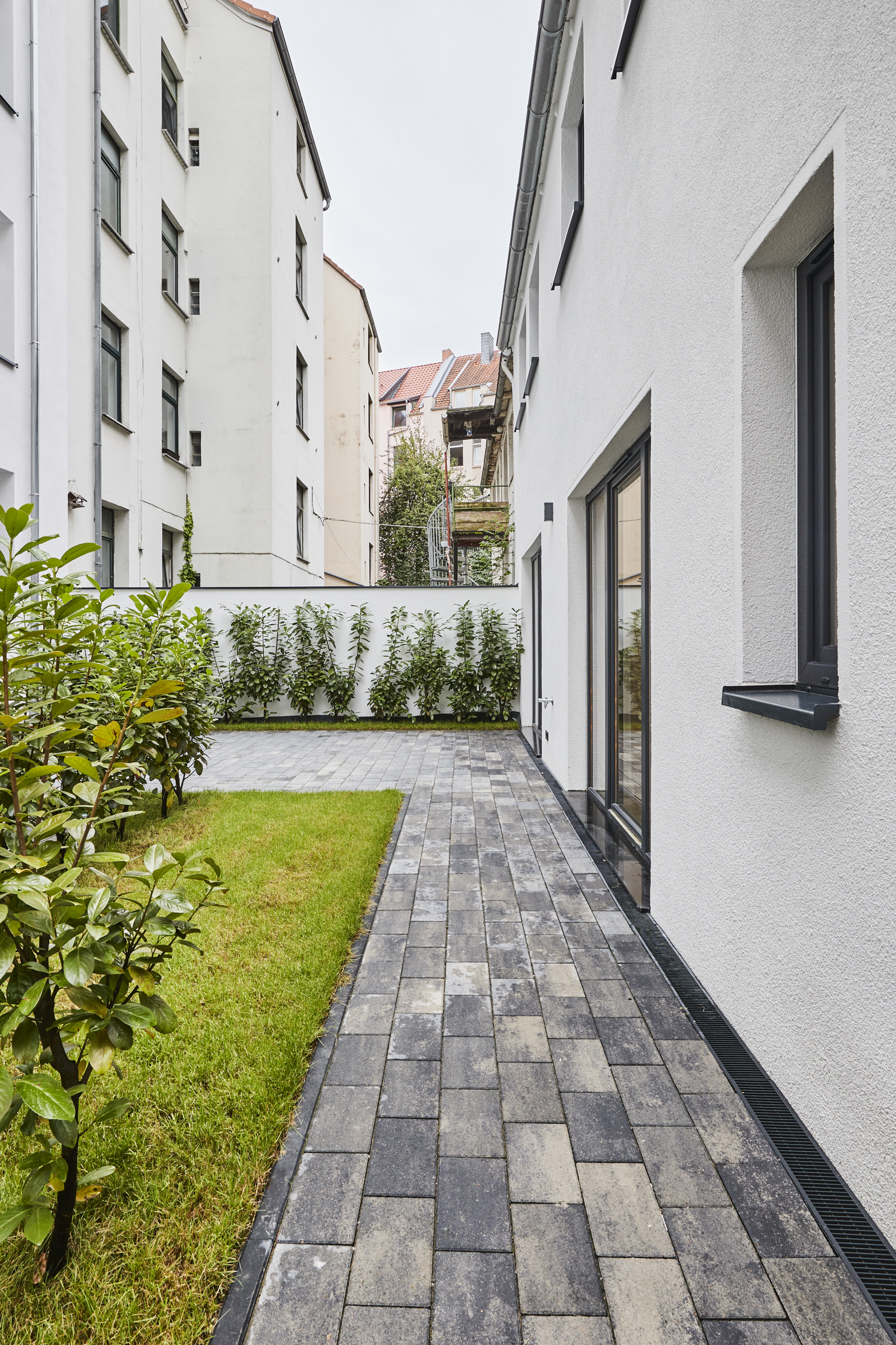 Aussenansicht - **RESERVIERT**-Remise mit höchster Ausstattung auf 2 Etagen und Terrasse