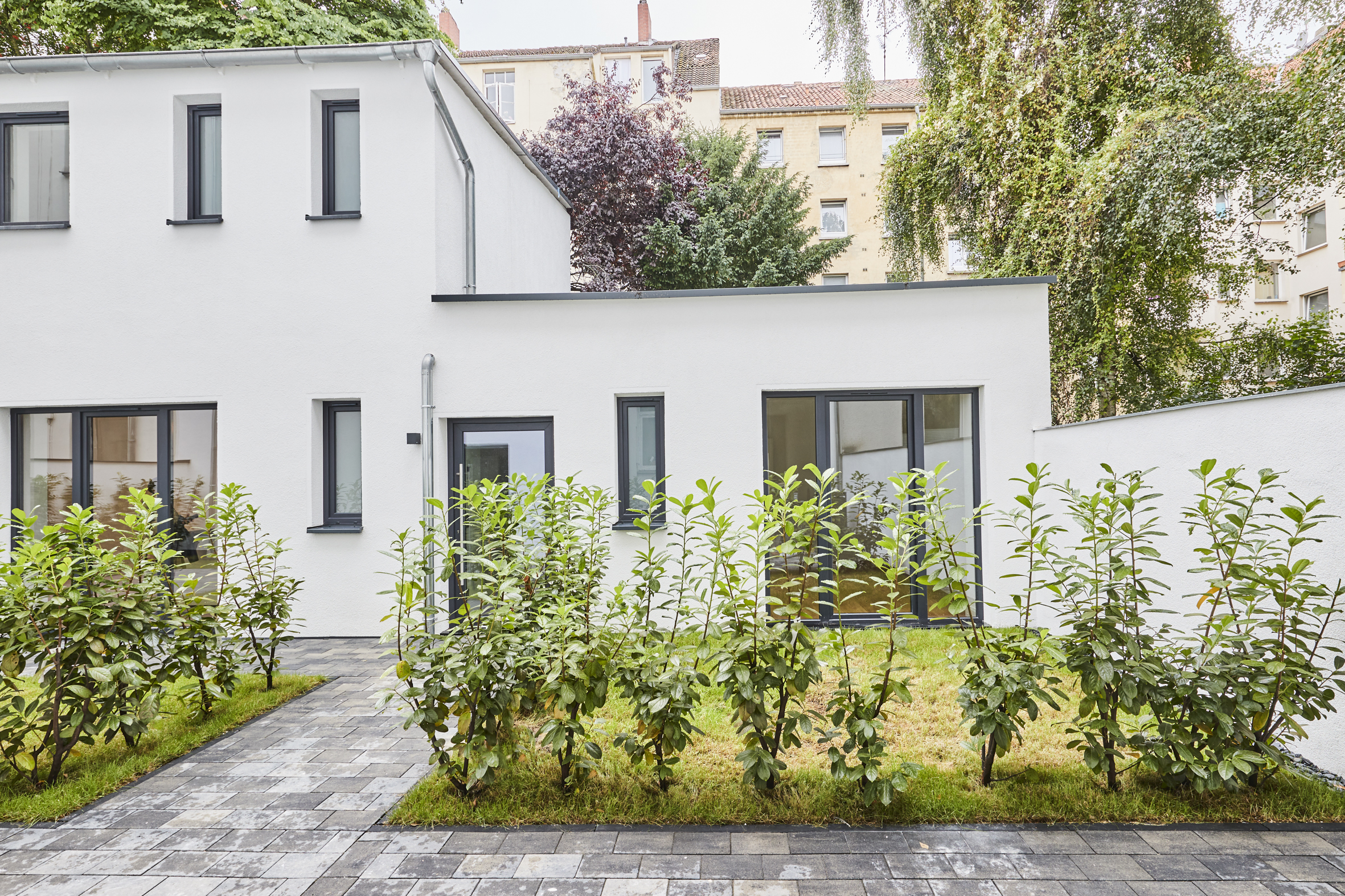 Remise Außenansicht_3 - **RESERVIERT**-Remise mit höchster Ausstattung auf 2 Etagen und Terrasse