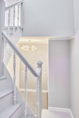 VHDetail Treppengeländer - *verkauft*Großzügige Maisonettewohnung mit Eiche-Echtholzparkett in der Nordstadt