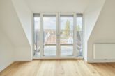 Großzügige Maisonettewohnung mit Eiche-Echtholzparkett in der Nordstadt - Schlafzimmer mit Balkon