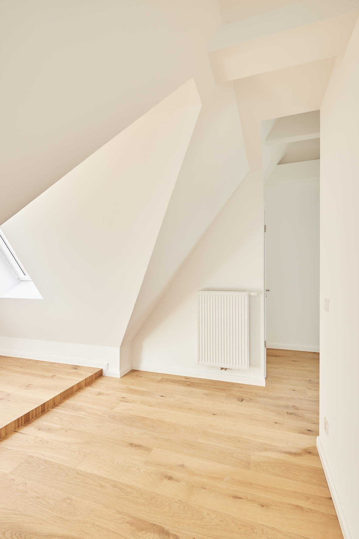 Flur Obergeschoss_1 - *verkauft*Großzügige Maisonettewohnung mit Eiche-Echtholzparkett in der Nordstadt