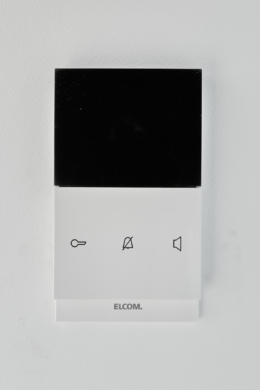 Detail-Gegensprechanlage - *verkauft*Großzügige Maisonettewohnung mit Eiche-Echtholzparkett in der Nordstadt