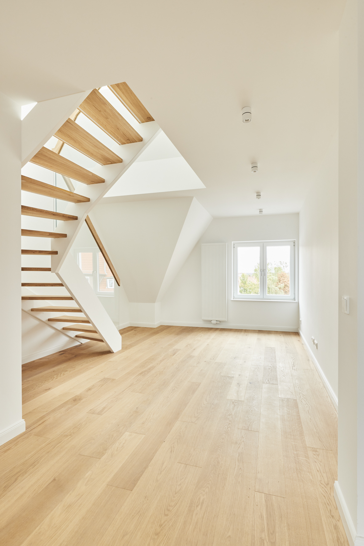 Wohnbereich - *verkauft*Großzügige Maisonettewohnung mit Eiche-Echtholzparkett in der Nordstadt