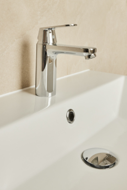 Badezimmer_1 - *verkauft*Großzügige Maisonettewohnung mit Eiche-Echtholzparkett in der Nordstadt