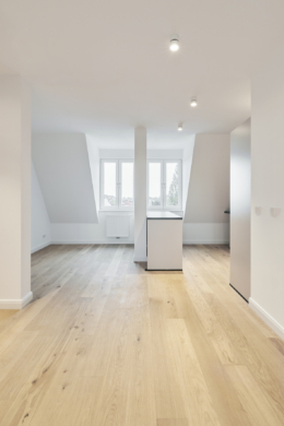 Flur zum Essbereich - *verkauft*Großzügige Maisonettewohnung mit Eiche-Echtholzparkett in der Nordstadt