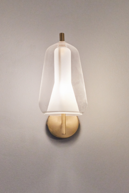 Treppenhaus-Light - *Reserviert* Sanierte 3-Zimmerwohnung mit Balkon und Einbauküche