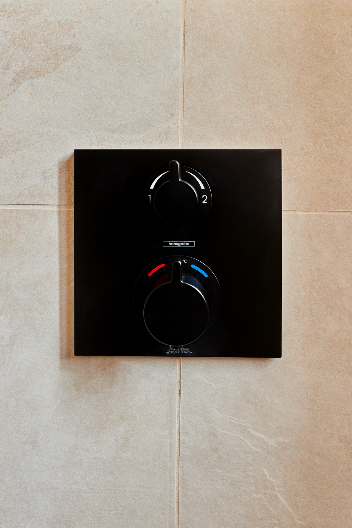 Grohe Detail - *Reserviert* Sanierte 3-Zimmerwohnung mit Balkon und Einbauküche