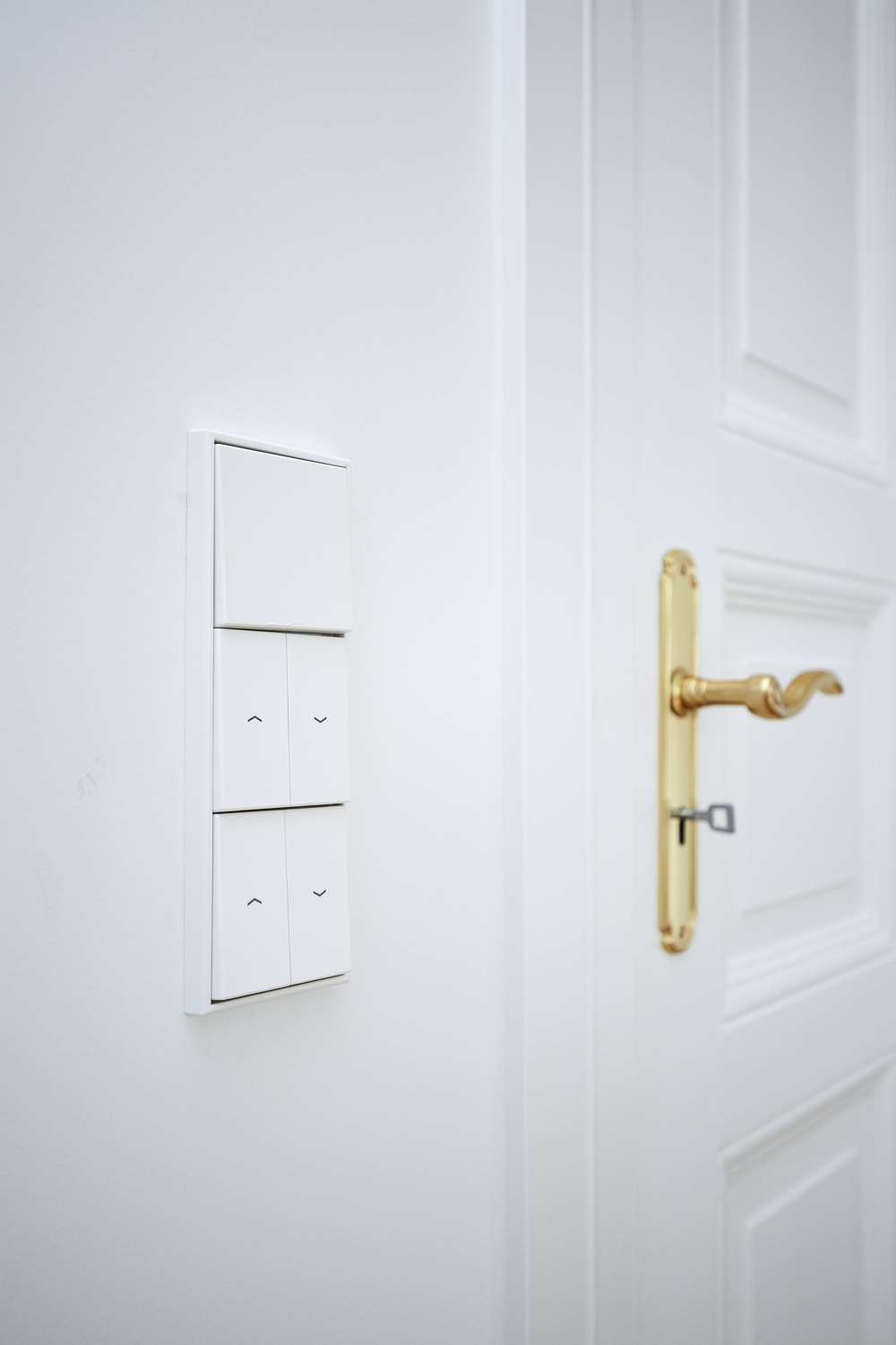 Zimmertür - Sofort bezugsfreie sanierte 3-Zimmer-Wohnung im Altbau in Schöneberg