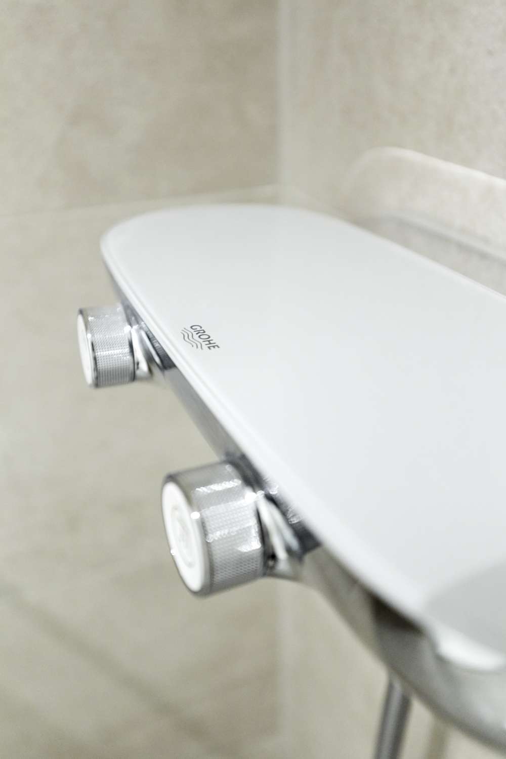 Grohe Armatur - Sofort bezugsfreie sanierte 3-Zimmer-Wohnung im Altbau in Schöneberg