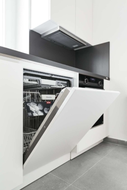 Geschirrspüler Miele - Sofort bezugsfreie sanierte 3-Zimmer-Wohnung im Altbau in Schöneberg