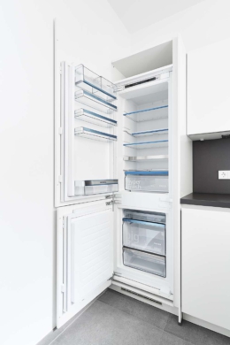 Siemens Kühl-Gefrier Kombi - Sofort bezugsfreie sanierte 3-Zimmer-Wohnung im Altbau in Schöneberg