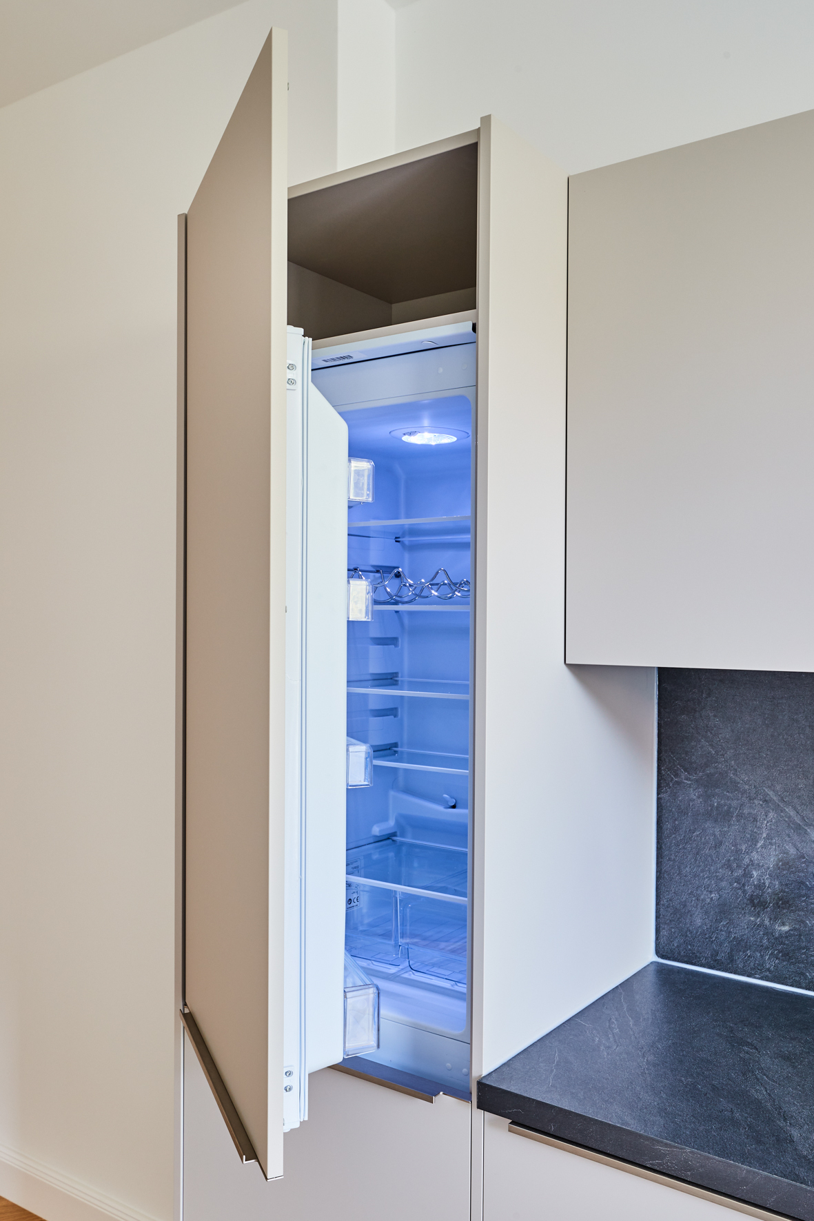 Küche-Einbaugeräte - Hochwertigster Wohntraum mit 3-Zimmern, Balkon und Einbauküche in der Südstadt