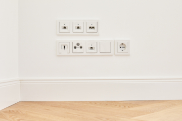 Multimedia - Neue Elektrik - *Verkauft*Sanierte 2-Zimmerwohnung mit großer Küche und Balkon in Bestlage Hannover List