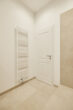 Höchster Wohnkomfort - Kernsanierte 5-Zimmerwohnung mit Einbauküche in Hannover Linden - Badezimmer-Heizkörper