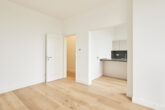 Höchster Wohnkomfort - Kernsanierte 5-Zimmerwohnung mit Einbauküche in Hannover Linden - Wohn-Esszimmer