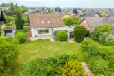 Familientraum mit großem Garten – Viel Platz, viele Möglichkeiten mit Einliegerwohnung - Blick auf das Grundstück