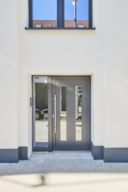 Hauseingang_ Detail5 - Erstklassige 2-Zimmerwohnung mit Balkon und Einbauküche in Bestlage Hannover