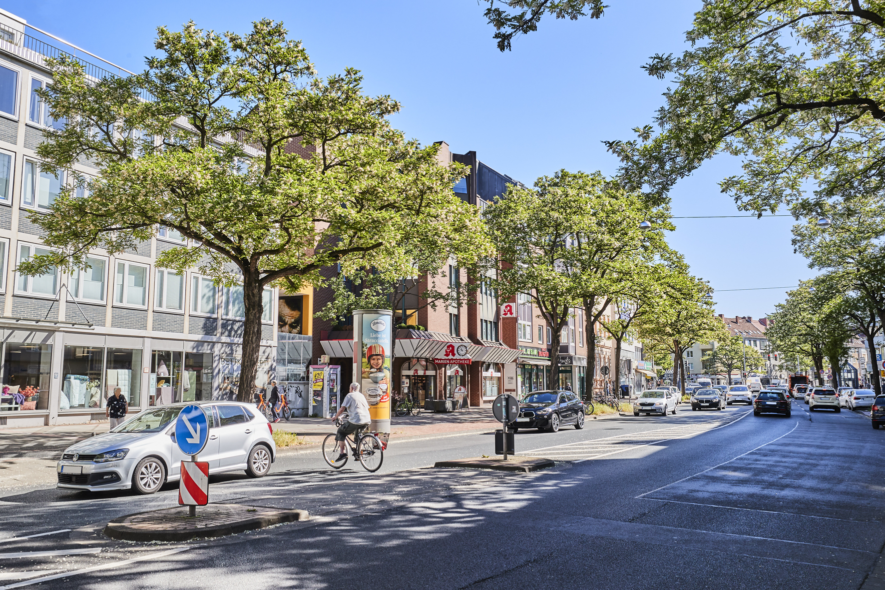 Umgebung_Straßenverkehr - Erstklassige 2-Zimmerwohnung mit Balkon und Einbauküche in Bestlage Hannover