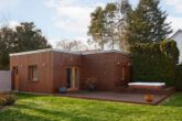 Familien aufgepasst - Architektur trifft auf höchsten Komfort mit Saunahaus und Whirlpool - Saunahaus