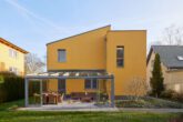 Familien aufgepasst - Architektur trifft auf höchsten Komfort mit Saunahaus und Whirlpool - Sommergarten