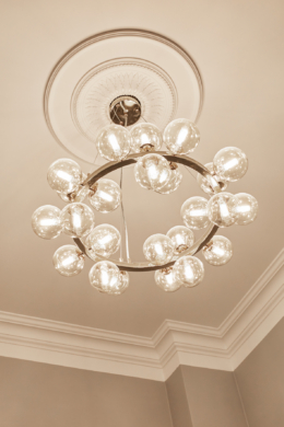 Treppenhaus Beleuchtung - **Reserviert**-Einzimmer Altbauwohnung mit Einbauküche und Balkon in Bestlage Hannover List