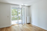 Traumhaftes Hochparterre 1-Zimmerapartment mit großem Balkon und Einbauküche in Bestlage Hannover - Zugang zum Balkon