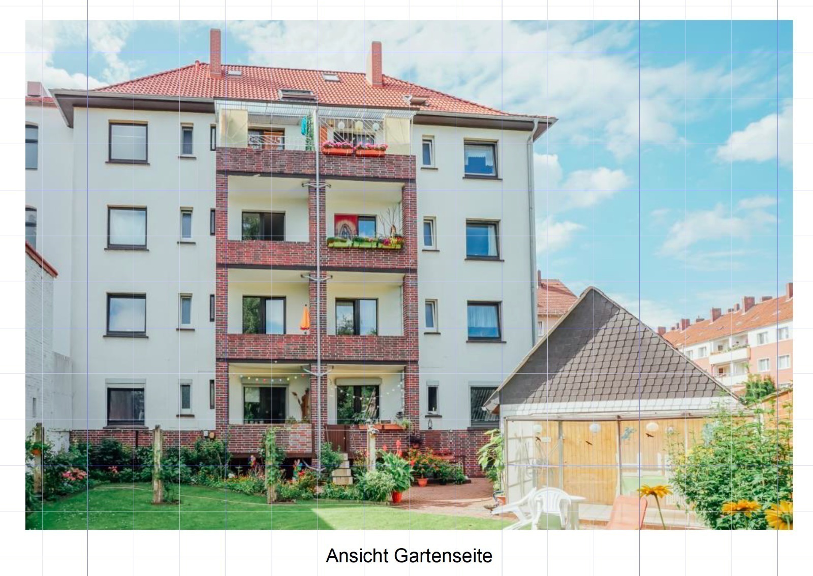 Aussenansicht Rückseite - Erstbezug mit Einbauküche – 3 Zimmerwohnung mit Balkon und Gartenmitbenutzung