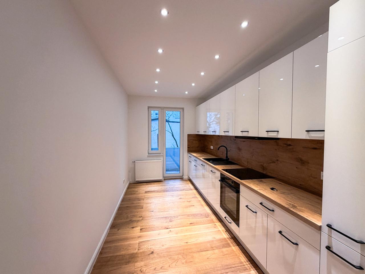 Küche-Einbauküche - Stilvoll sanierte 1-Zimmer-Wohnung in Toplage der List – Erstbezug mit Balkon & neuer Einbauküche