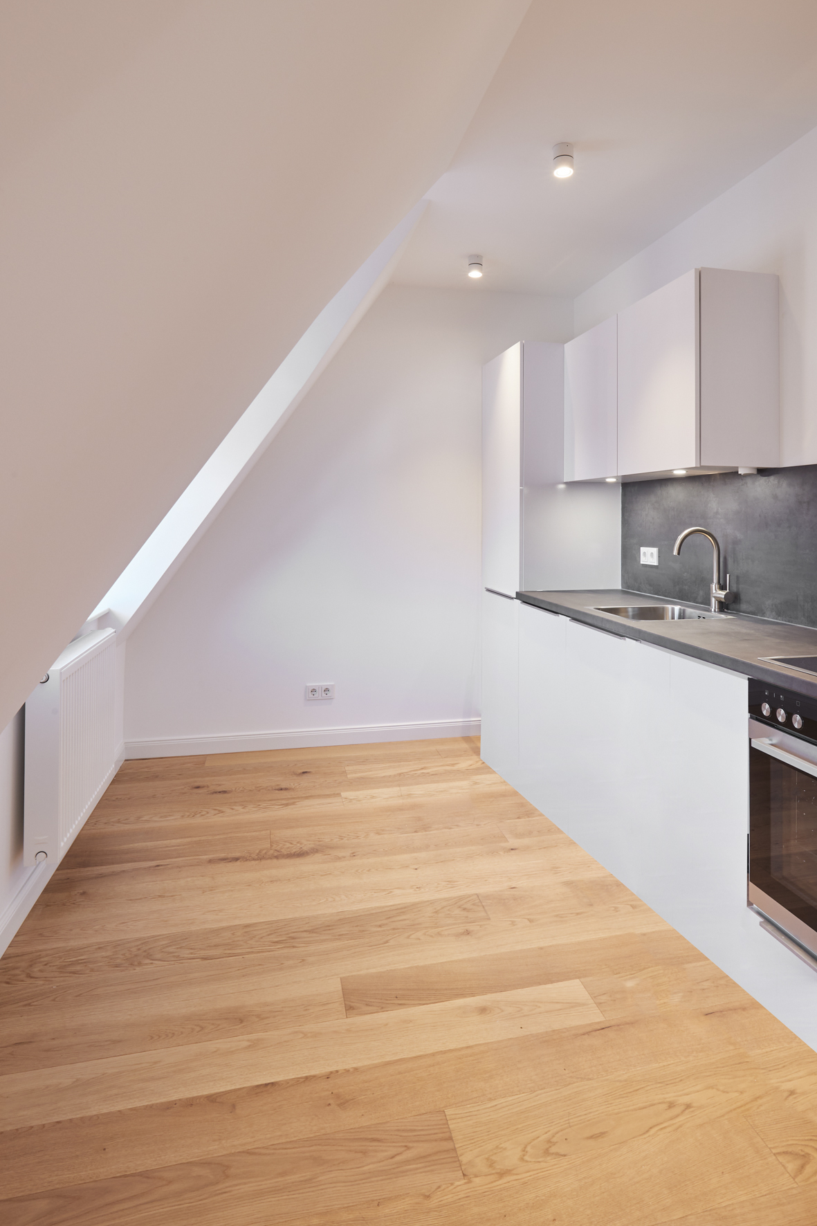 Küche - **Verkauft**-Helle 2-Zimmerwohnung mit Echtholzboden und hochwertiger Einbauküche zum Erstbezug