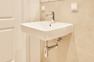 Badezimmer-Detail_1 - **Verkauft**-Helle 2-Zimmerwohnung mit Echtholzboden und hochwertiger Einbauküche zum Erstbezug