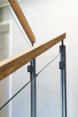 Treppengeländer - Traumhaftes 2-Zimmerapartment mit Balkon und Einbauküche in Bestlage Hannover