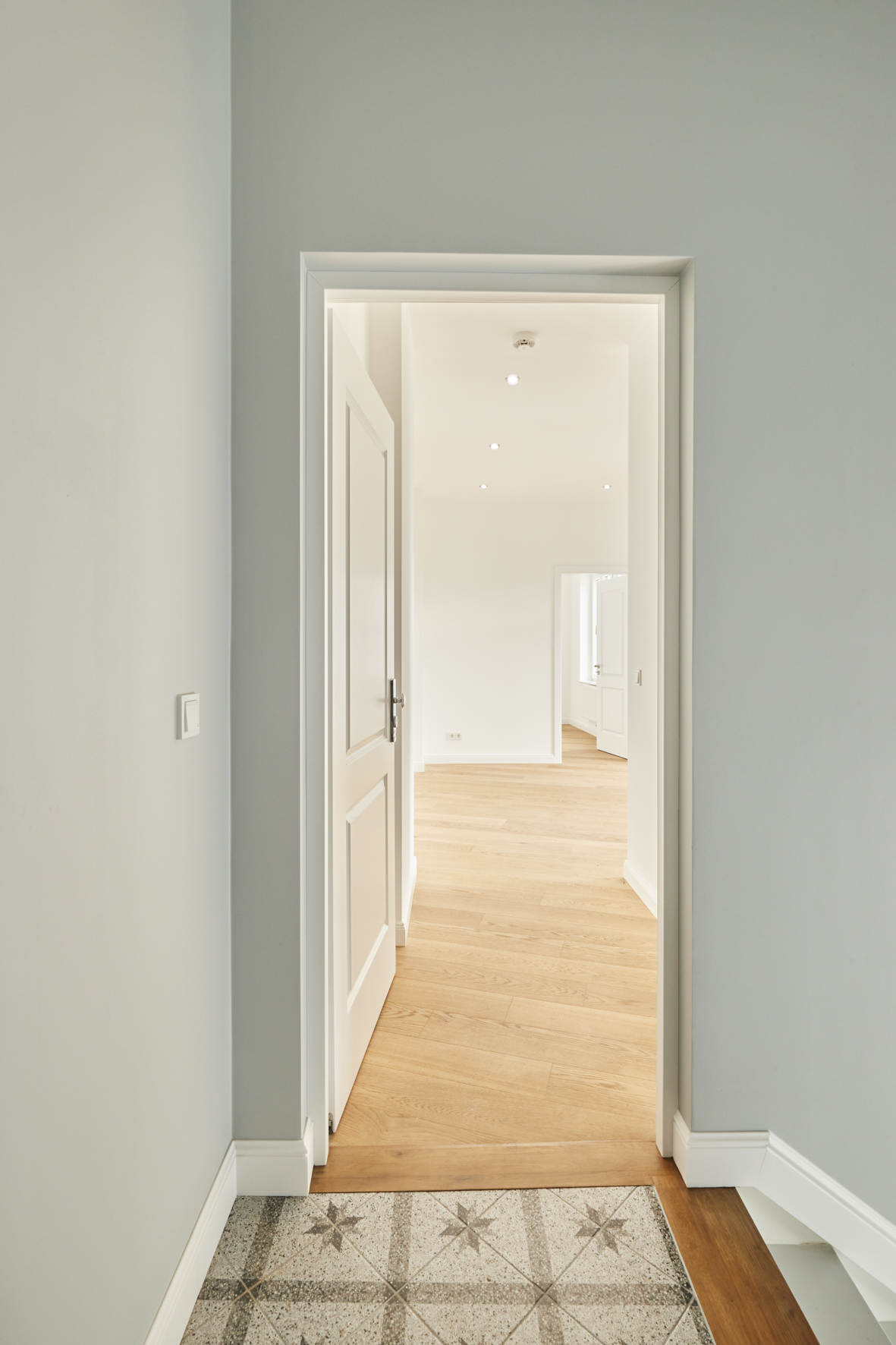 Flur - Modernes 2-Zimmer-Studio-Apartment zum Erstbezug in bester Lage der Nordstadt Hannover