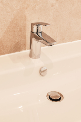 Grohe Armatur - Möblierte 2-Zimmer Wohnung inkl. Internet mit großem Tageslichtbad und Einbauküche in der List