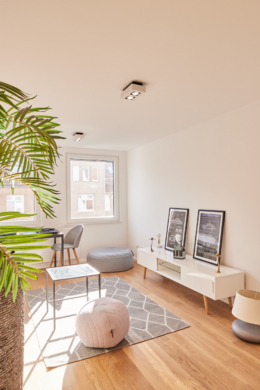 Wohnzimmer - Möblierte 2-Zimmer Wohnung inkl. Internet mit großem Tageslichtbad und Einbauküche in der List