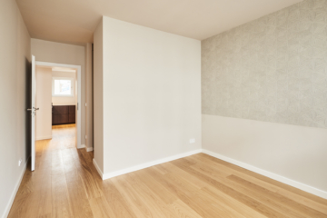 Schlafzimmer - Erstbezug nach Sanierung – 3 Zimmerwohnung mit Balkon direkt zwischen Kudamm und dem Tiergarten