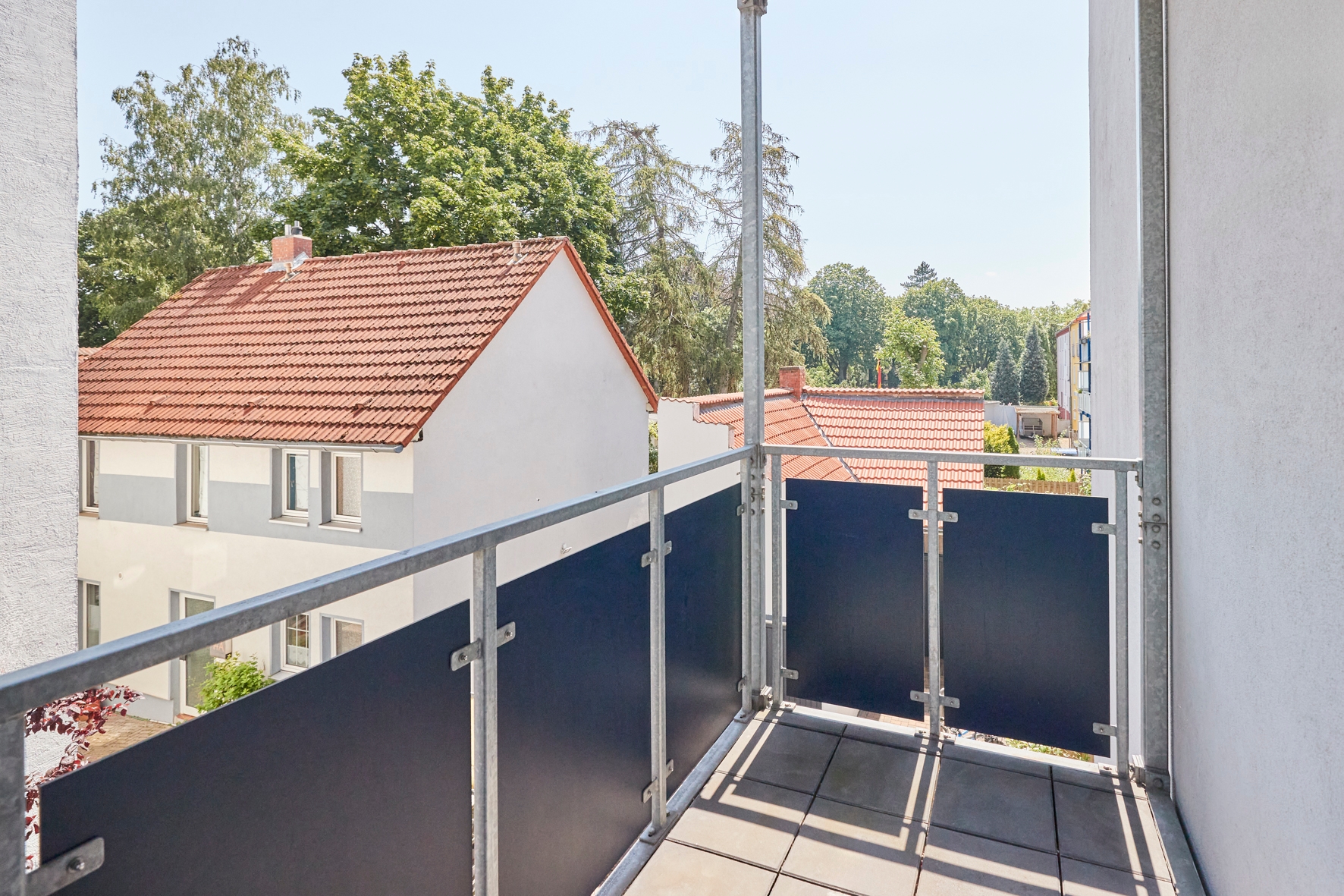 Charmante 3-Zimmer-Eigentumswohnung mit großem Sonnenbalkon in gepflegtem Altbau
