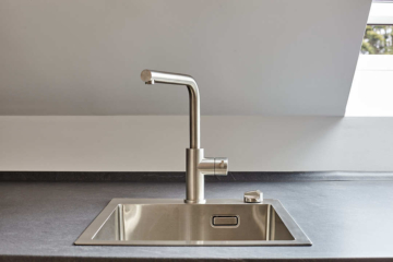 Detail Küche - Exklusive Dachgeschosswohnung mit Einbauküche zum Erstbezug