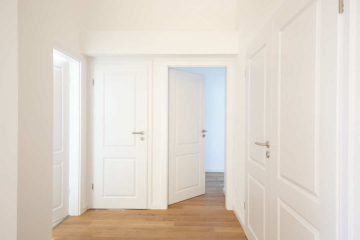 Zugang zu den Zimmern - Exklusive Dachgeschosswohnung mit Einbauküche zum Erstbezug