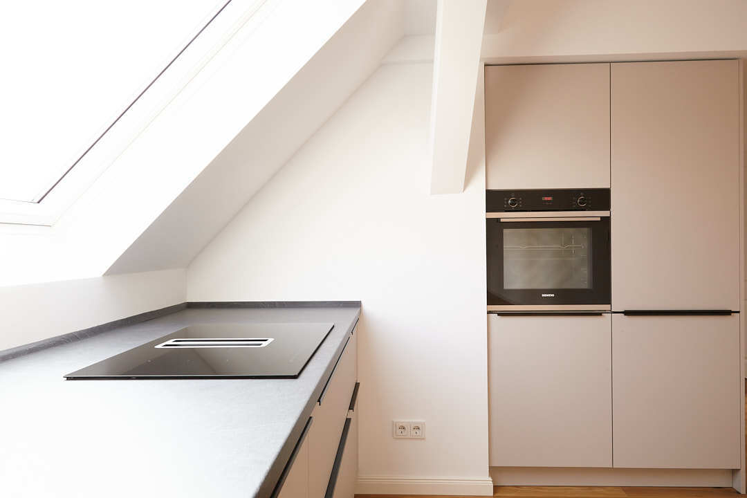 Detail Küche - Exklusive Dachgeschosswohnung mit Einbauküche zum Erstbezug