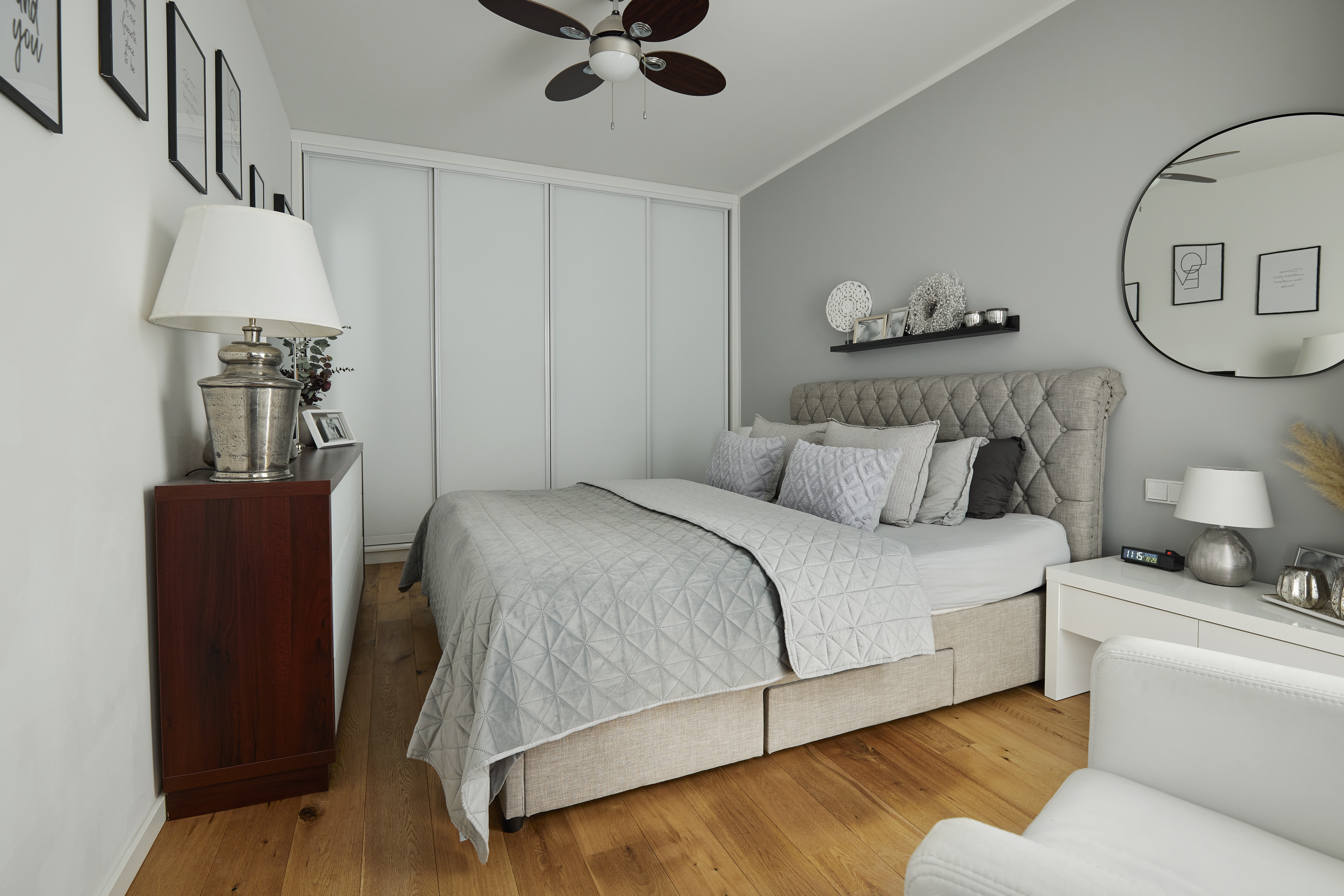 Schlafzimmer - Zwei Etagen – Familientraum auf 6 Zimmern mit Gartenanteil im energetischen Neubau