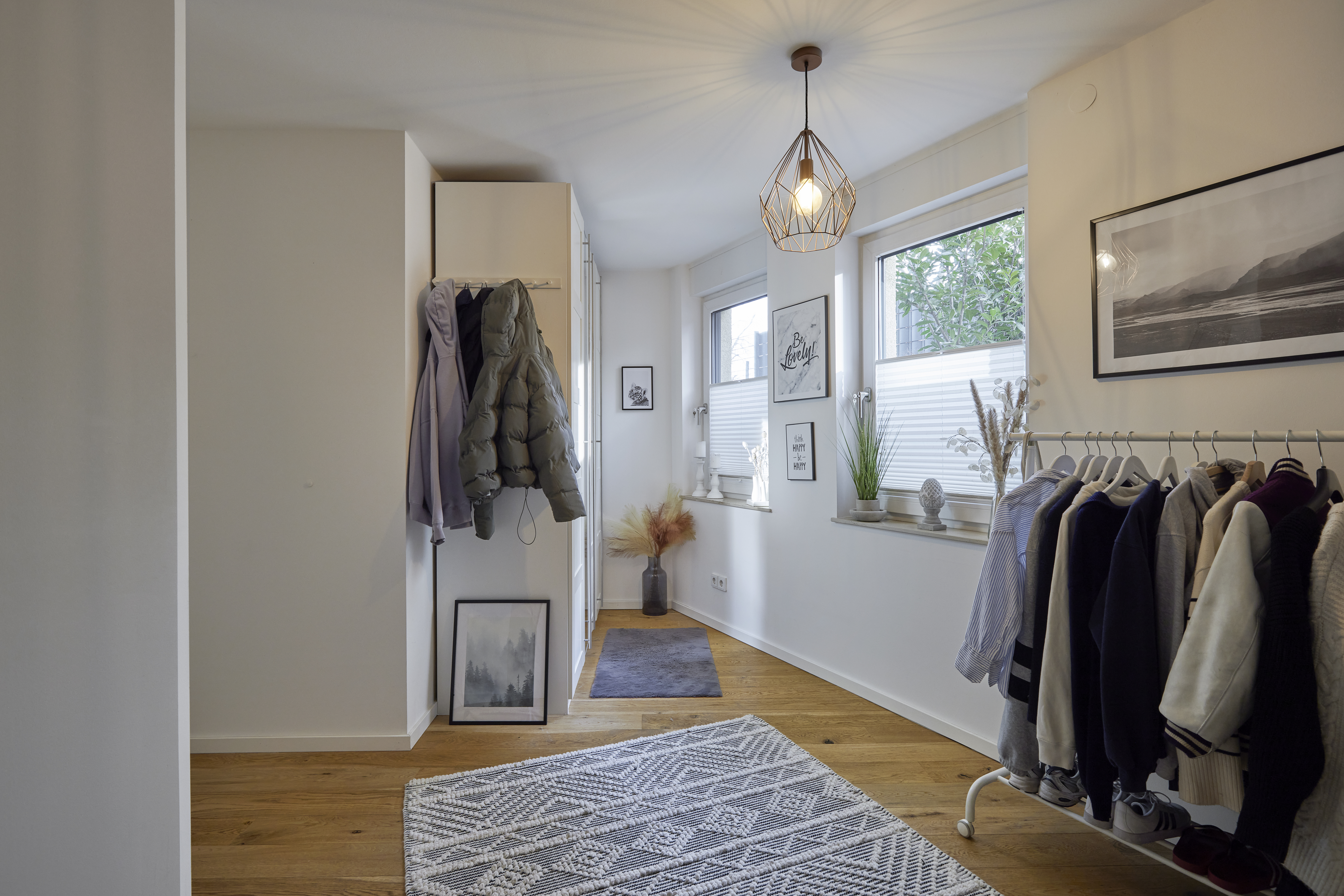 Zimmer 6 unterer Bereich - Zwei Etagen – Familientraum auf 6 Zimmern mit Gartenanteil im energetischen Neubau