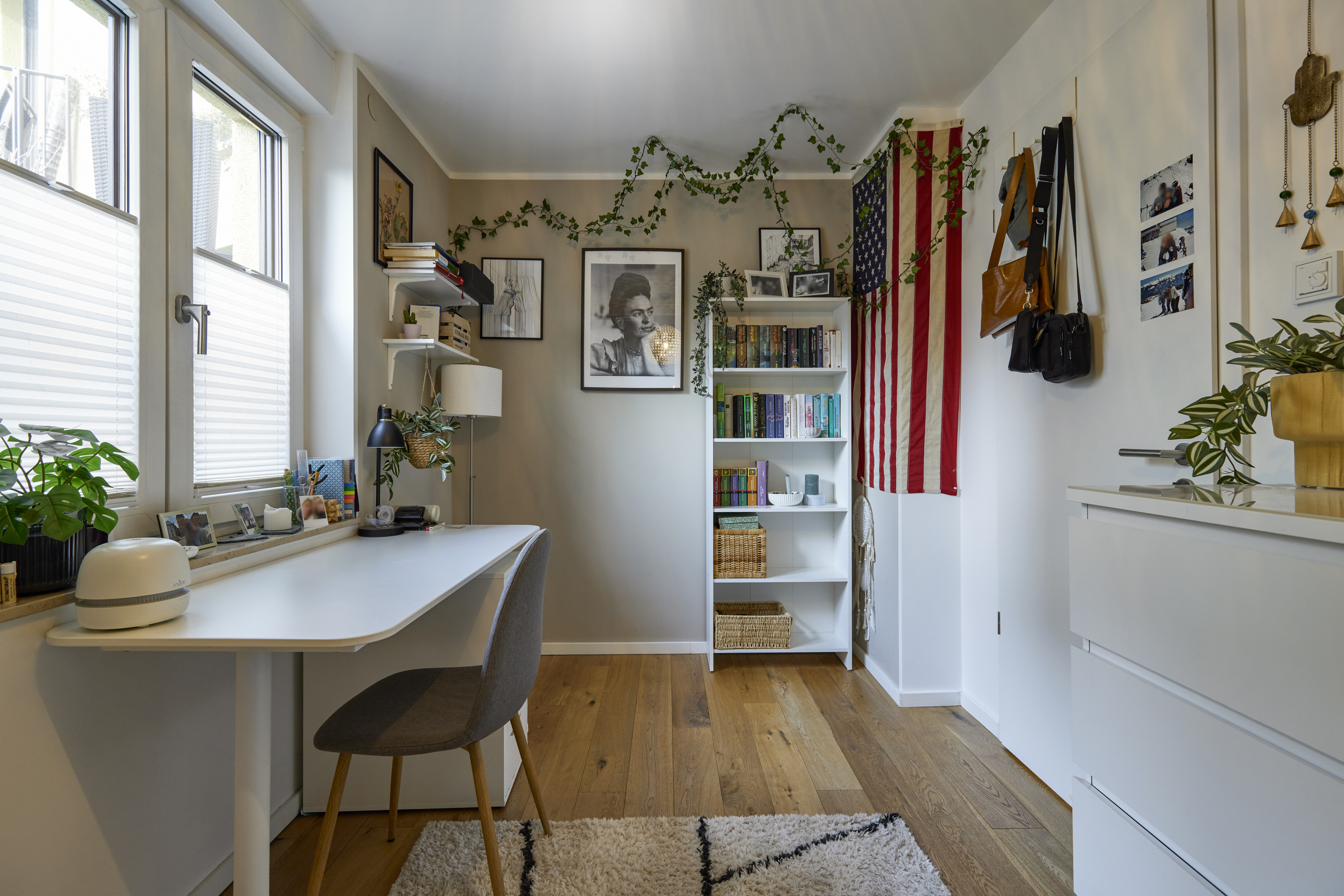 Zimmer 5 unterer Bereich_ - Zwei Etagen – Familientraum auf 6 Zimmern mit Gartenanteil im energetischen Neubau