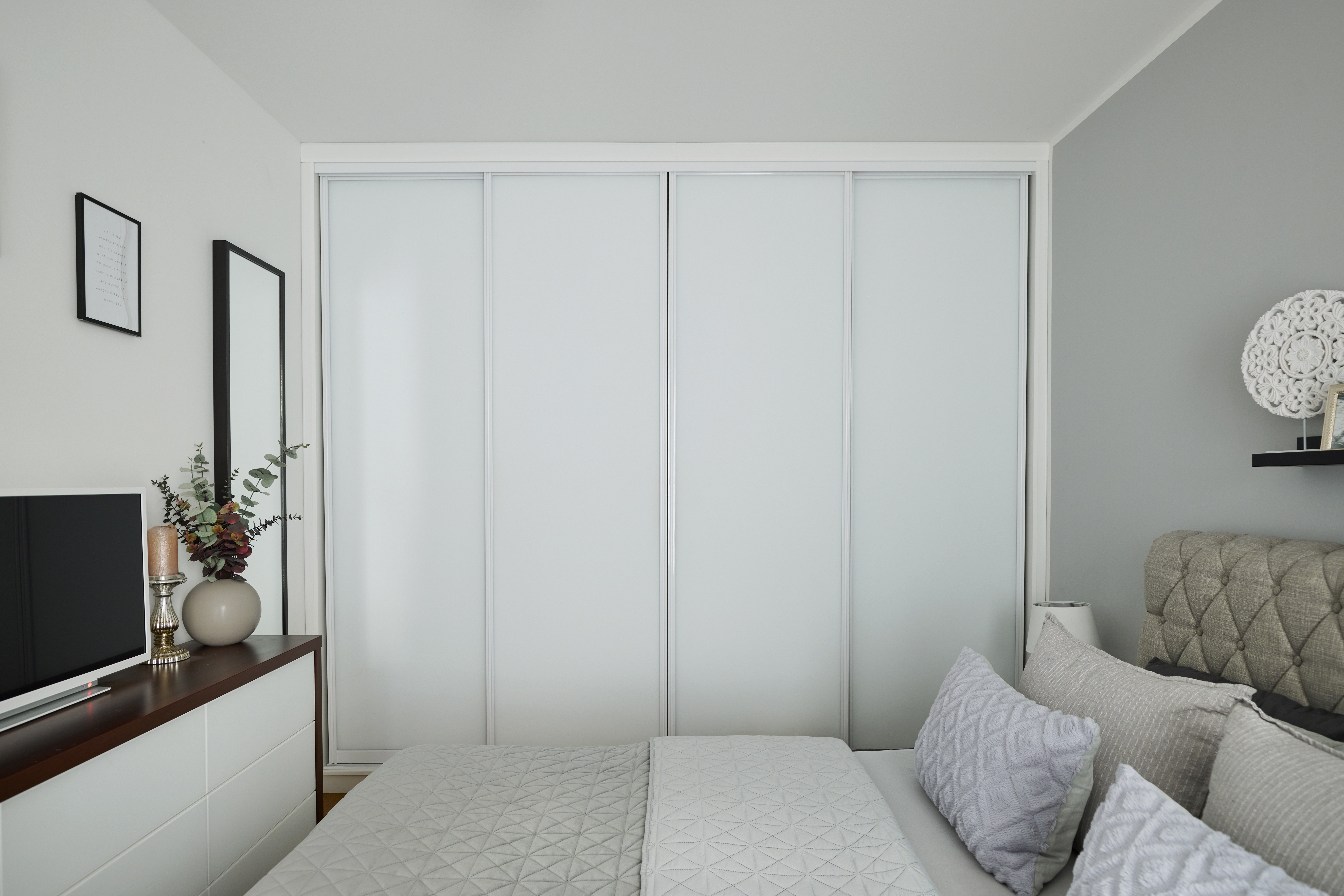 Schlafzimmer Einbauschrank - Zwei Etagen – Familientraum auf 6 Zimmern mit Gartenanteil im energetischen Neubau