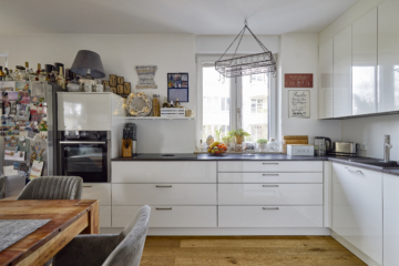 Einbauküche_1 - Zwei Etagen – Familientraum auf 6 Zimmern mit Gartenanteil im energetischen Neubau