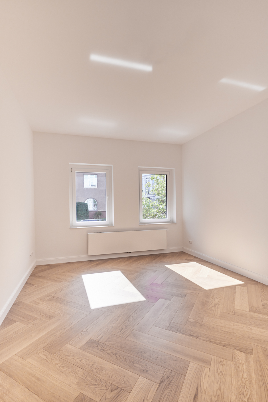 Zimmer 1 - 112m2 – Wohnen in Toplage mit viel Raum und 5 Zimmern